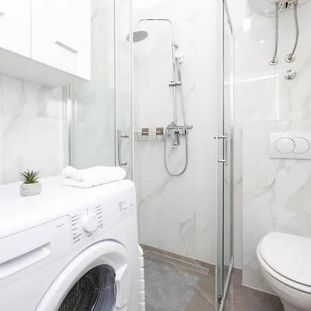 Stunning In With Kitchen *