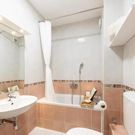 Stunning In With Kitchen *